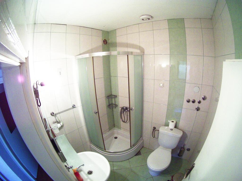 'By The Lake' Apartments Ohrid Bilik gambar