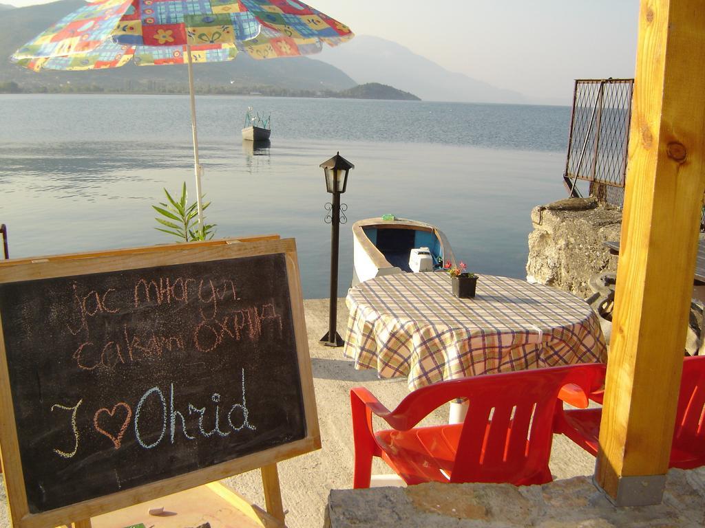 'By The Lake' Apartments Ohrid Bilik gambar